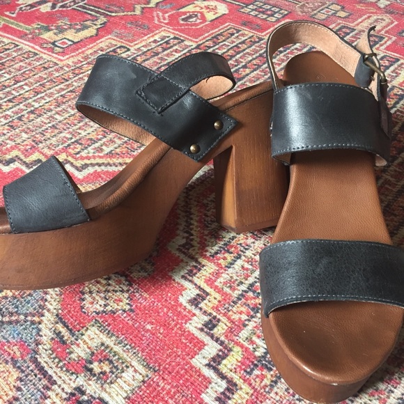 70s platform heeled sandals - Picture 3 of 7